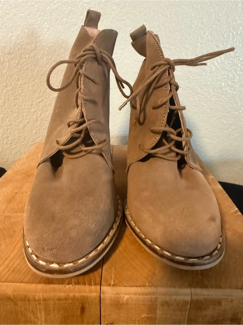 Seychelles suede upper